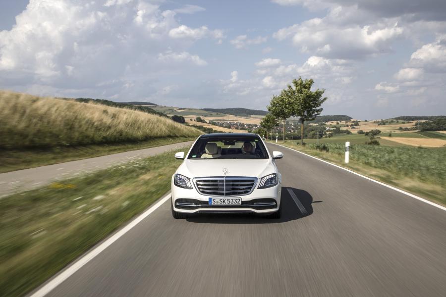  Mercedes-Benz S560 Lang 2017 года  (WW) (фото 11 из 50)